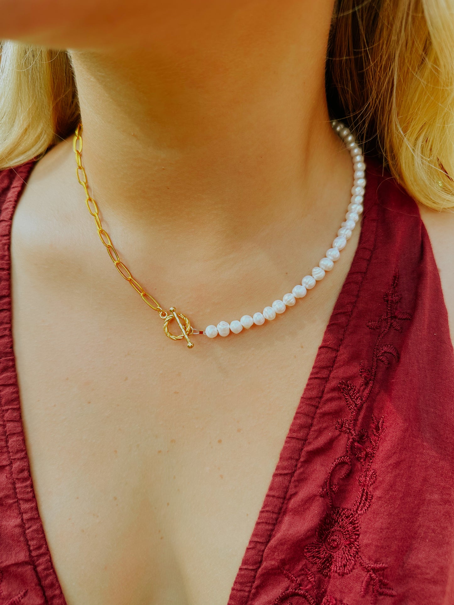 Freshwater Pearl and Paper clip necklace